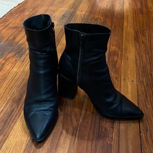 Tony Bianco REVOLVE black heeled booties size 8